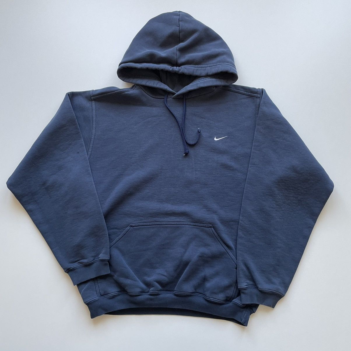 image of 2000S Nike Embroidered Swoosh Pullover Hoodie Small in Navy, Men's