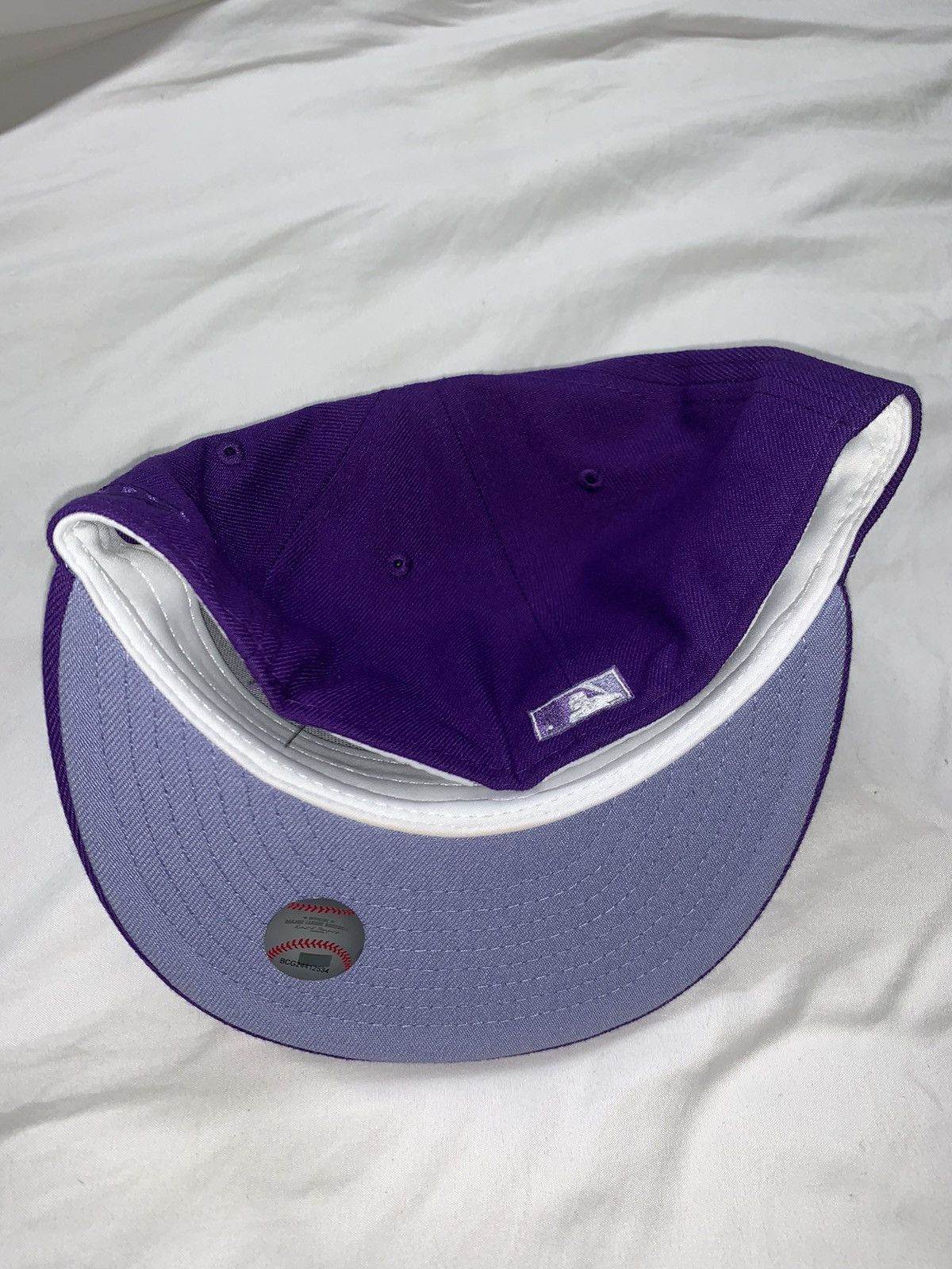 New Era Exclusive Montreal Expos Fitted Grape Expos Pink Brim 7 1/8 Size ONE SIZE - 4 Thumbnail