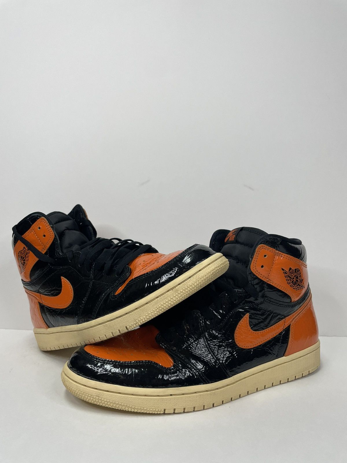 jordan 1 low reverse unc