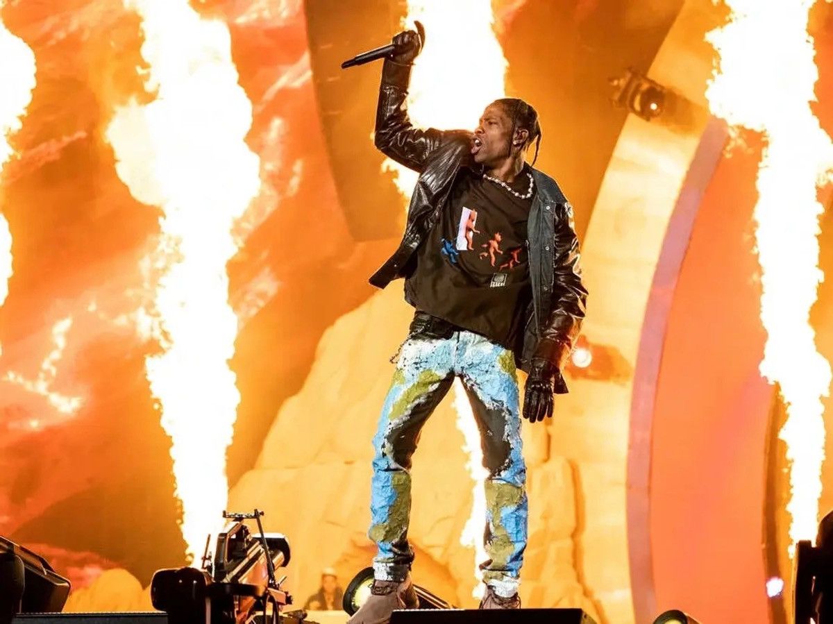 image of Givenchy x Mmw painted Crackled Jeans in Brown, Men's (Size 32)