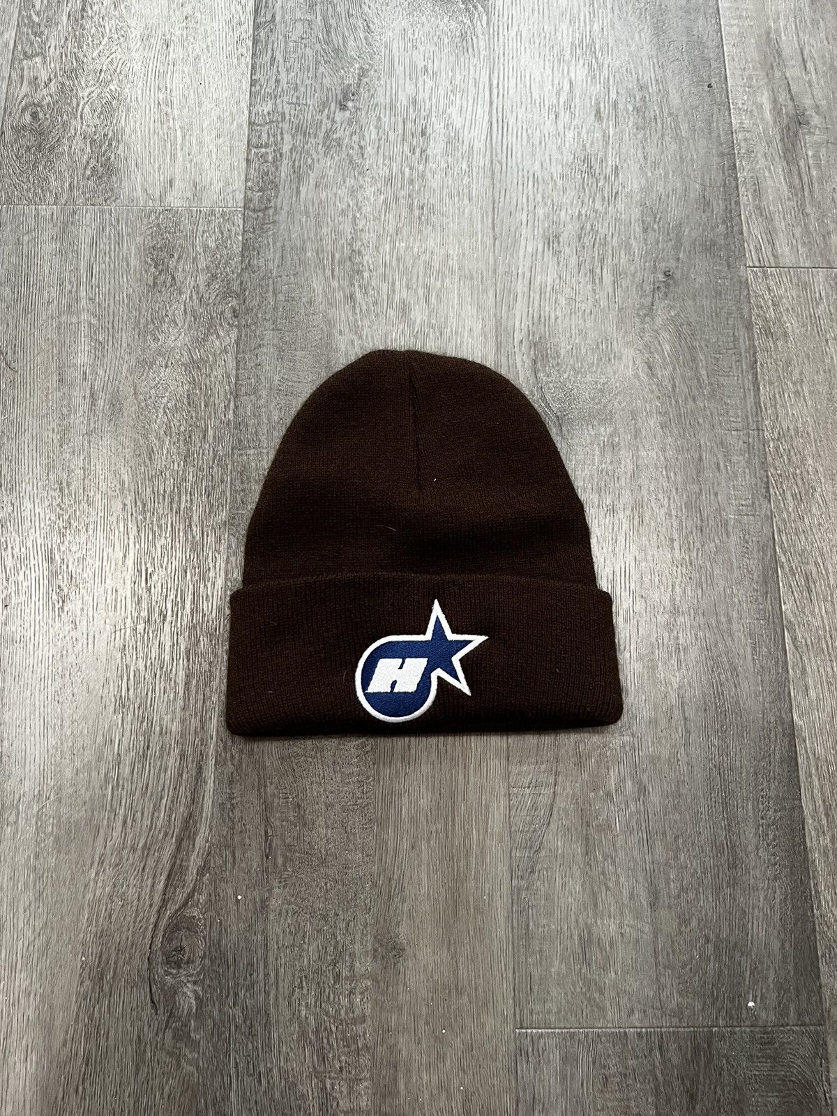 Holiday Brand outlets WAVE LOGO BEANIE