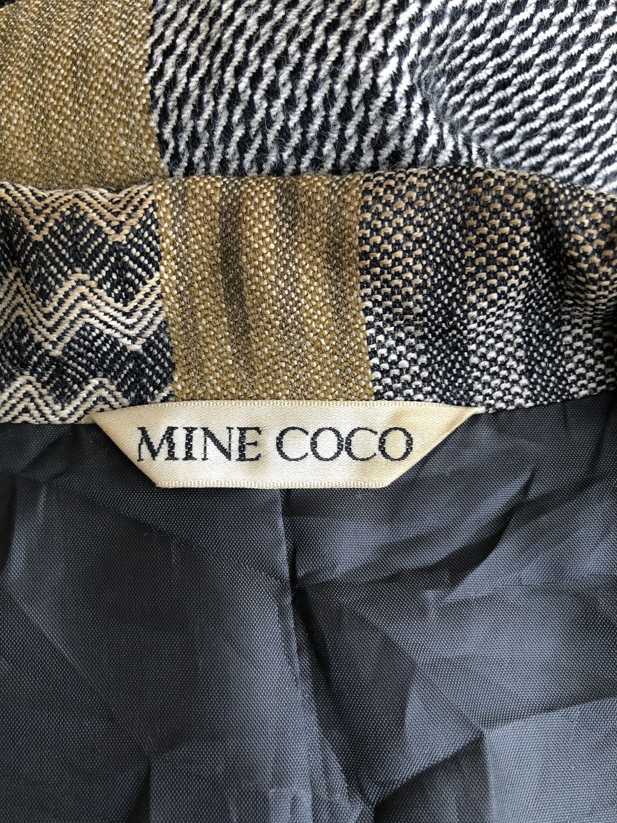 Art Comes First Mine Coco 🇯🇵 Beauty Patchwork Double Breast Blazer Size US M / EU 48-50 / 2 - 6 Thumbnail