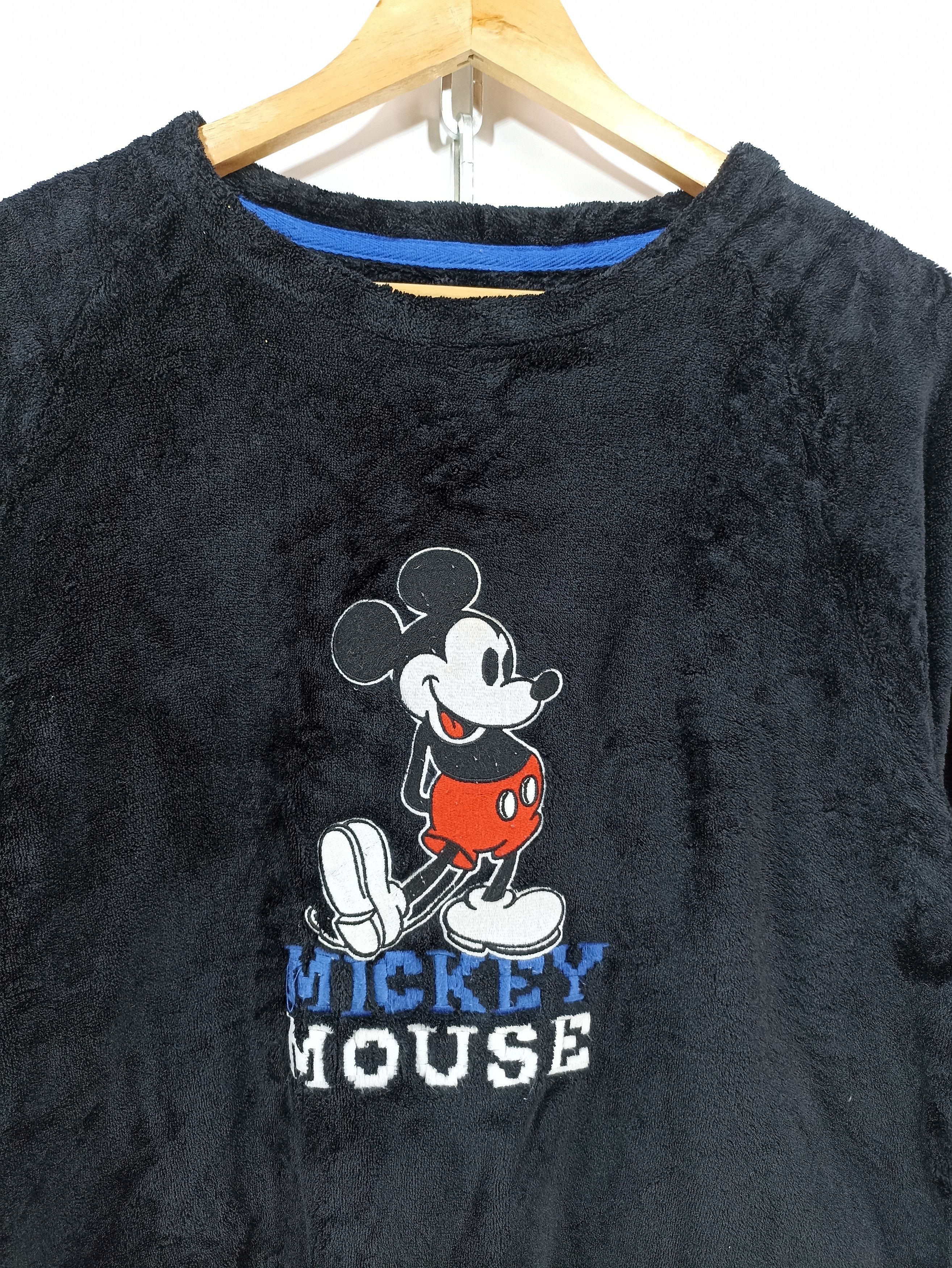 Cartoon Network × Japanese Brand × Mickey Mouse Mickey mouse x Gu Fleece Sweatshirt Size US S / EU 44-46 / 1 - 2 Thumbnail