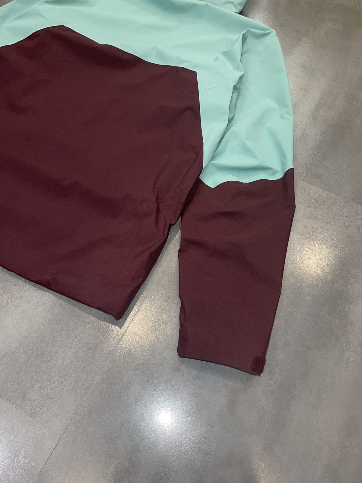 Arc'teryx !DSWT! Arc'Teryx Rush IS Goretex Technical Multicolor Jacket Size US XL / EU 56 / 4 - 11 Thumbnail