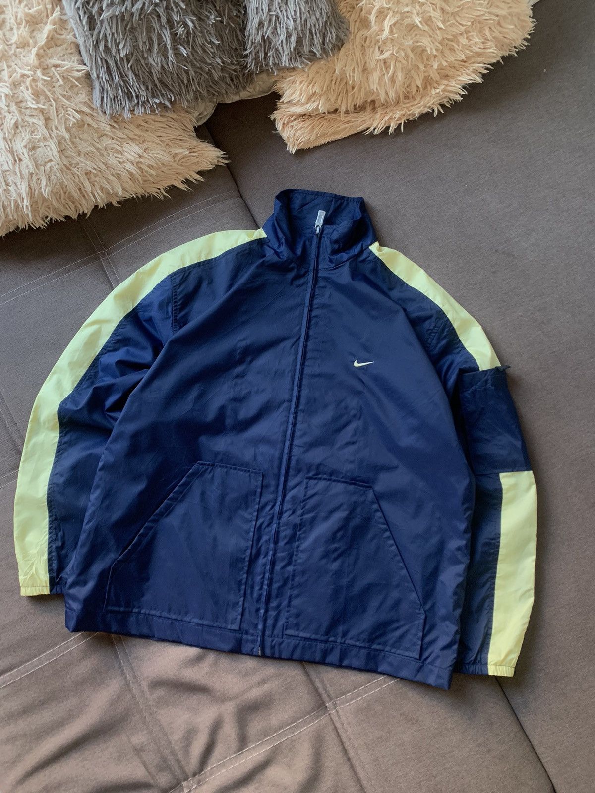 Nike Vintage Nike Athletic Y2K Nylon Light Jacket Navy big logo Size M / US 6-8 / IT 42-44 - 4 Thumbnail