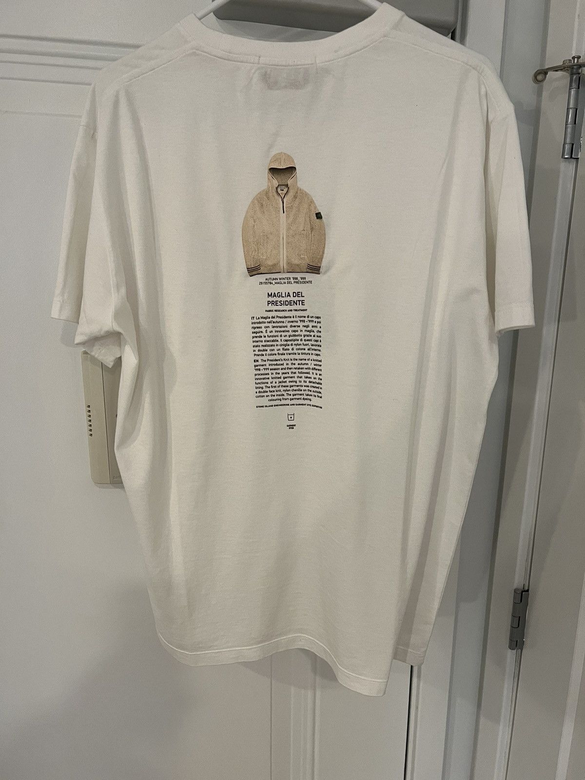 Stone Island Stone island t shirt dry cleaned worn once Size US XL / EU 56 / 4 - 6 Thumbnail