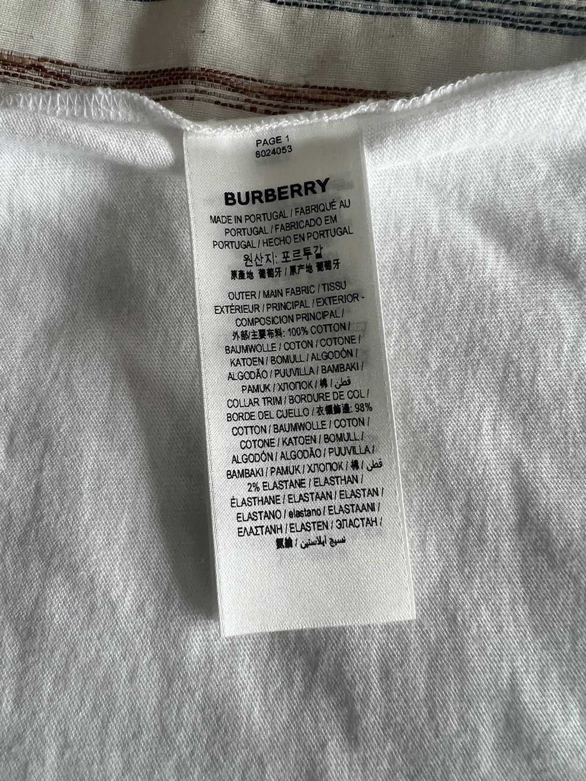 Burberry Burberry t shirt dry clean no stains worn once Size US L / EU 52-54 / 3 - 6 Thumbnail