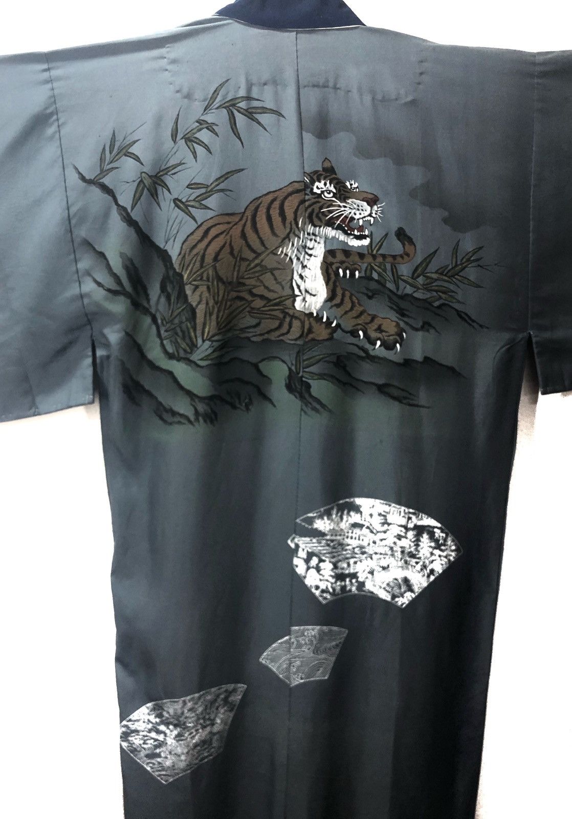 Japanese Brand Rare japanese kimono tiger motif big logo cw21 Size US M / EU 48-50 / 2 - 1 Thumbnail