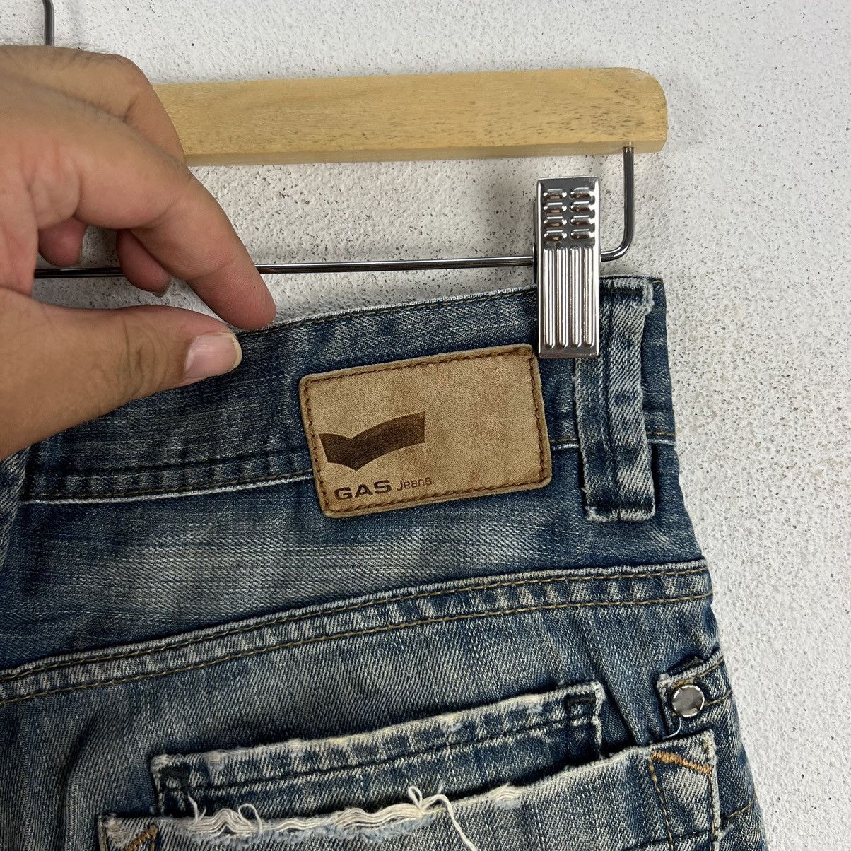 Vintage VINTAGE GAS MADE IN ITALY DISTRESSED DENIM Size US 32 / EU 48 - 11 Thumbnail