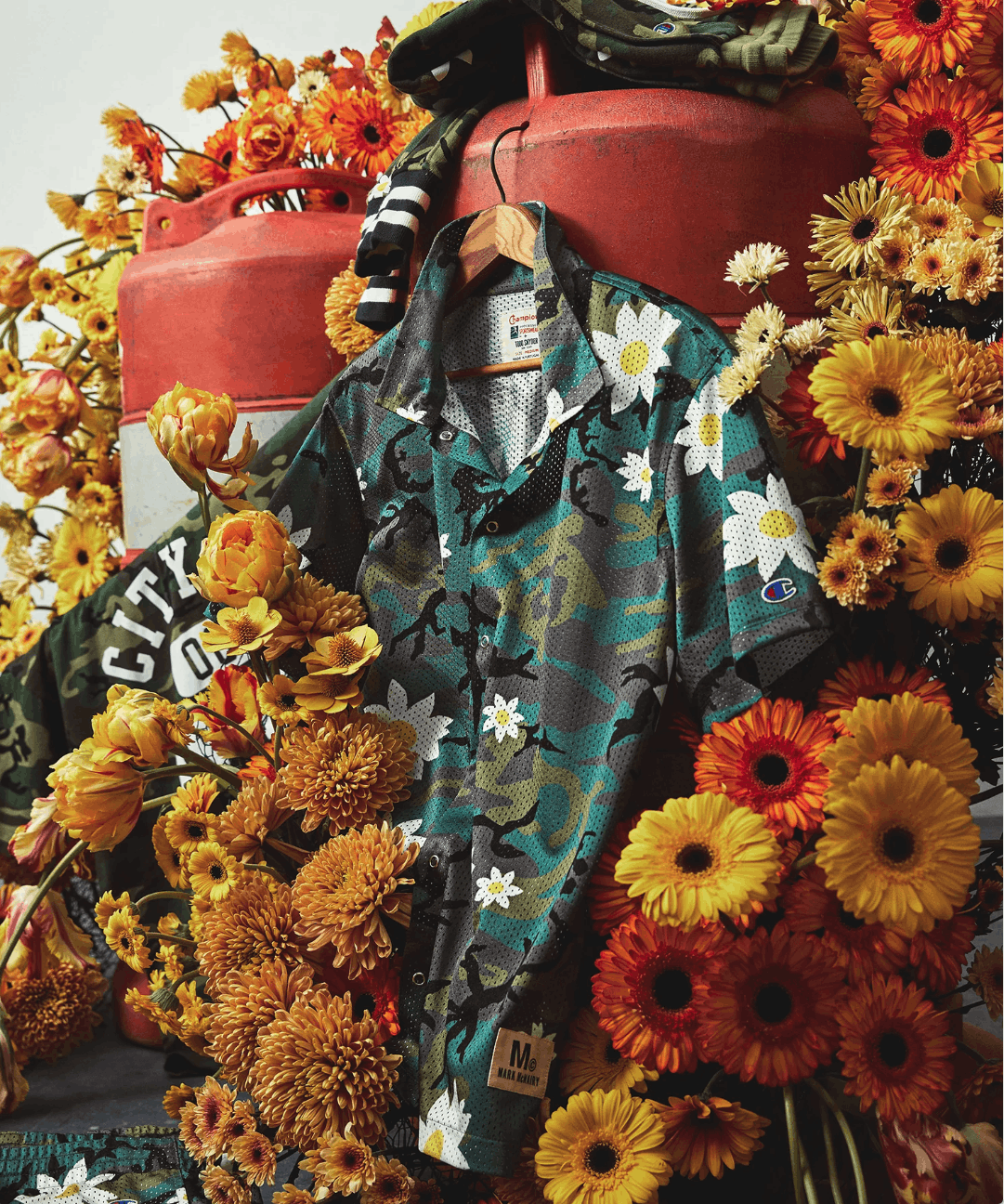 Champion × Mark McNairy × Todd Snyder MARK MCNAIRY X CHAMPION BY TODD SNYDER DAISY CAMO SHIRT L Size US L / EU 52-54 / 3 - 2 Thumbnail