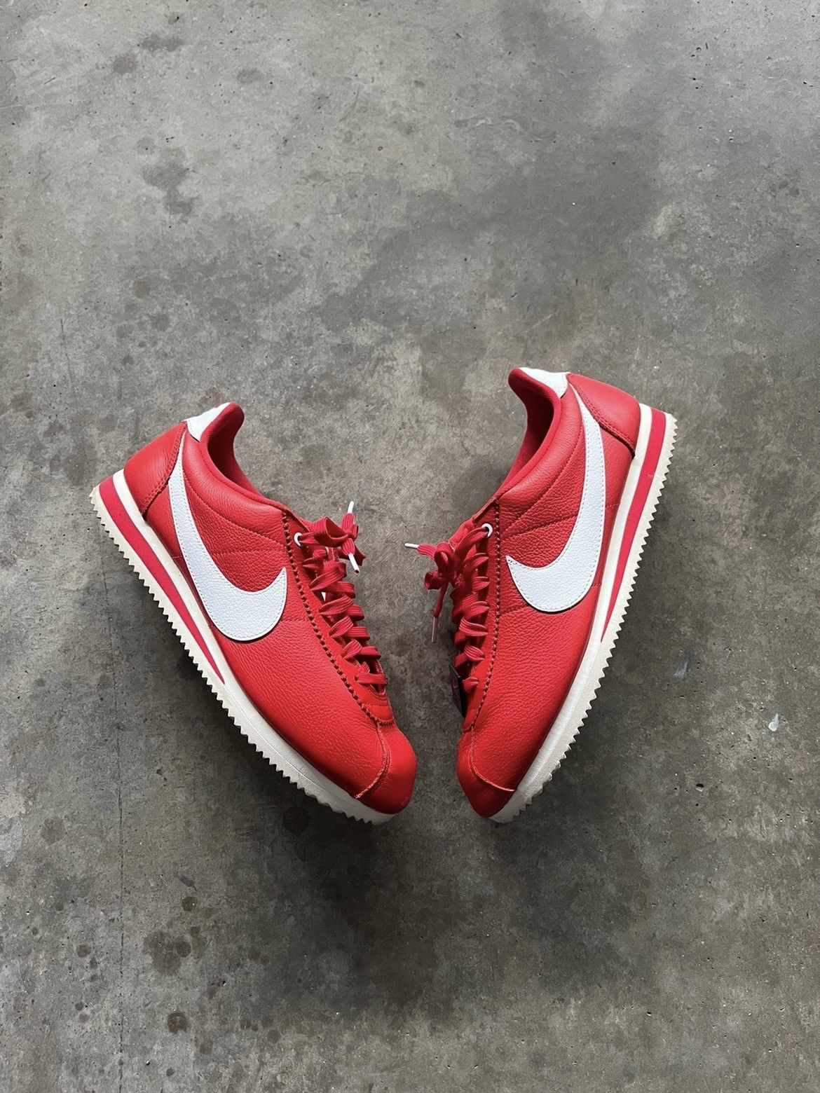 stranger things nike cortez green