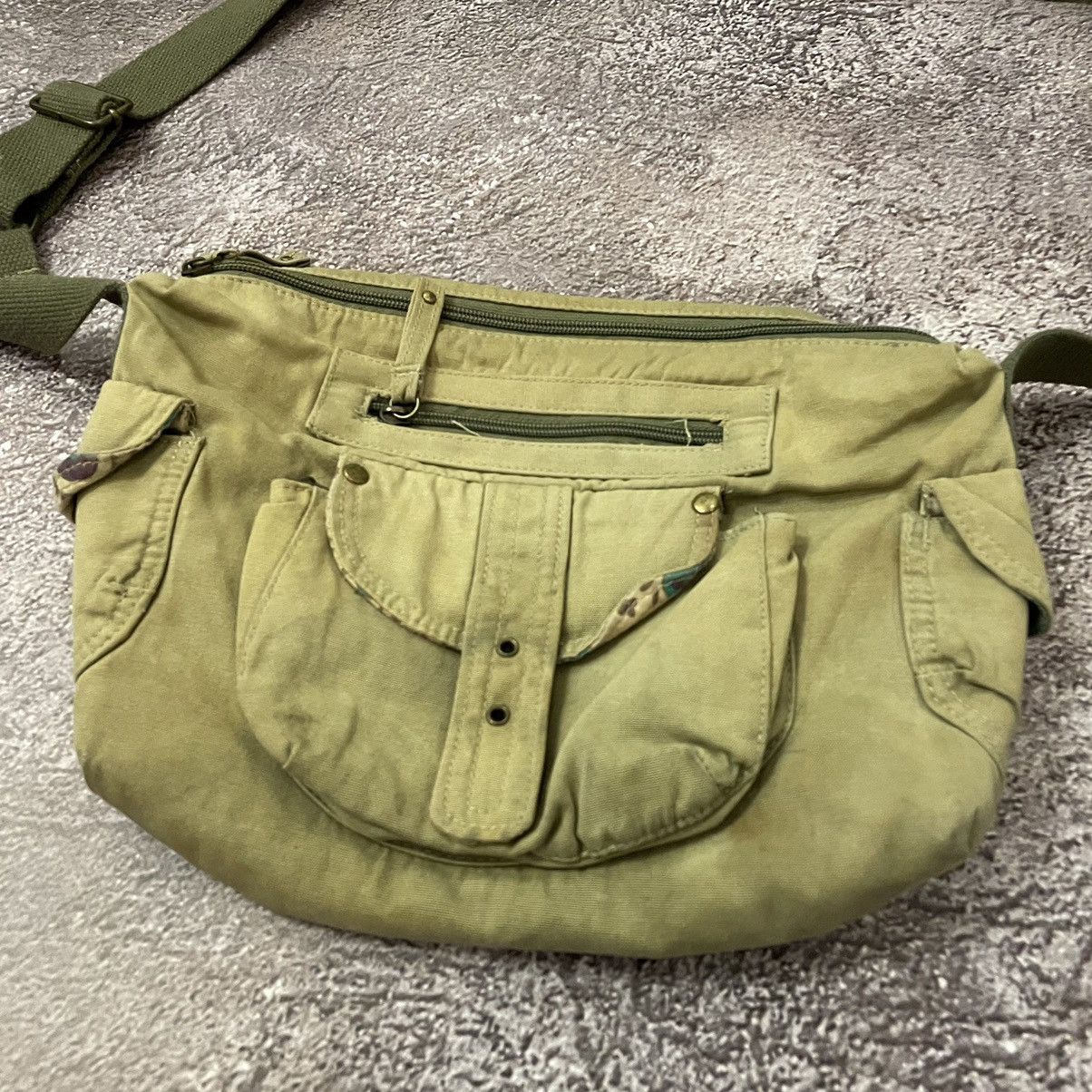 Vintage Vintage Y2K Olive Nylon Utility Crossbody Bag Military OS Size ONE SIZE - 6 Thumbnail