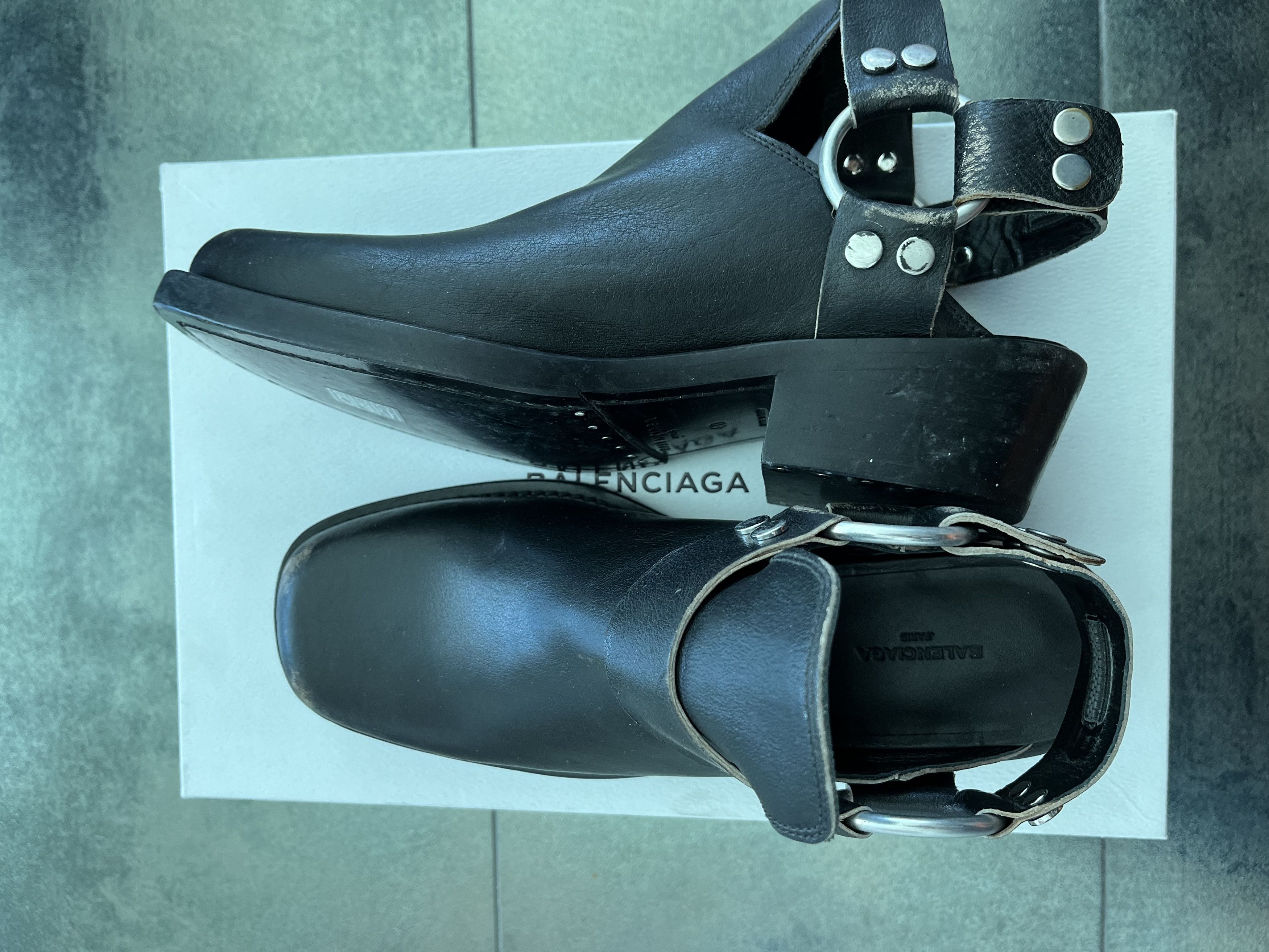 Balenciaga Balenciaga Black Distressed Leather Harness-strap Mules Size US 7.5 / EU 40-41 - 5 Thumbnail