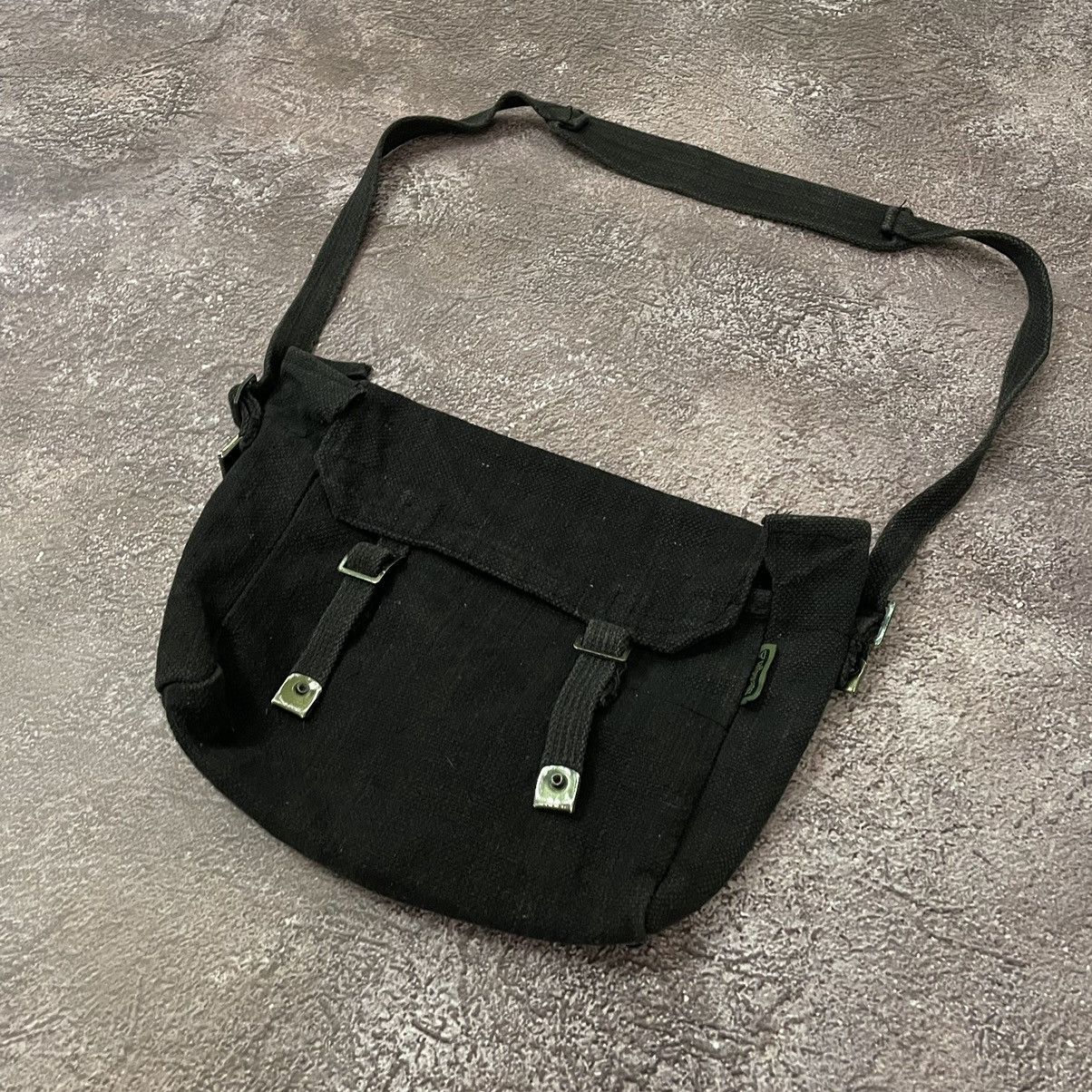 Vintage Vintage Y2K Black Canvas Crossbody Bag Military Streetwear O Size ONE SIZE - 4 Thumbnail