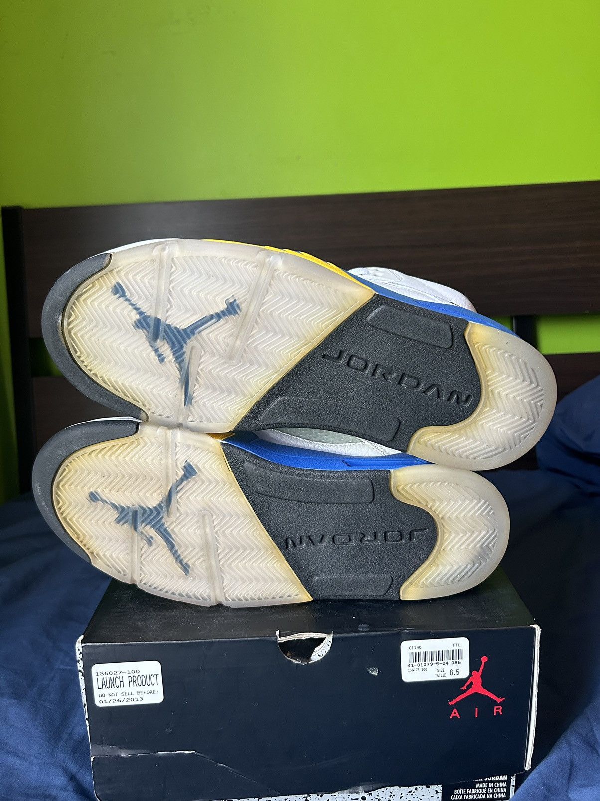 Jordan Brand × Nike Air Jordan 5 Retro Laney Size US 8.5 / EU 41-42 - 6 Thumbnail