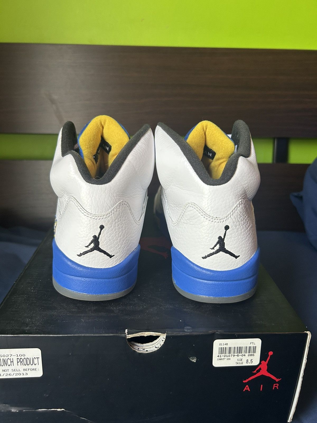 Jordan Brand × Nike Air Jordan 5 Retro Laney Size US 8.5 / EU 41-42 - 3 Thumbnail