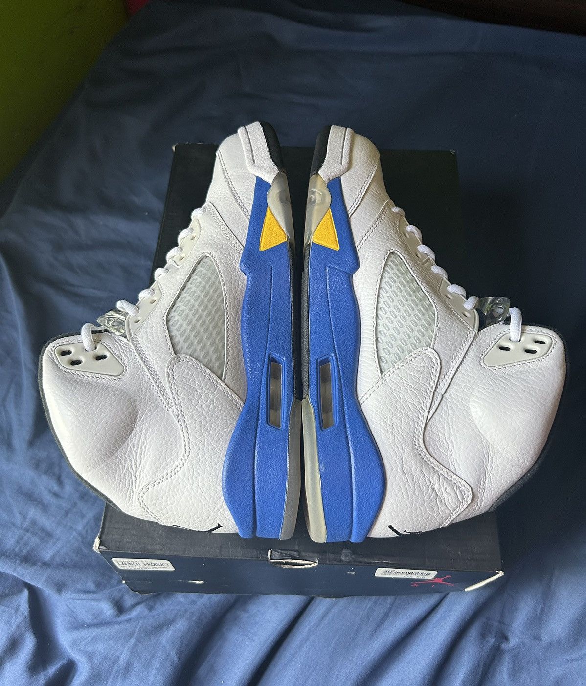 Jordan Brand × Nike Air Jordan 5 Retro Laney Size US 8.5 / EU 41-42 - 4 Thumbnail