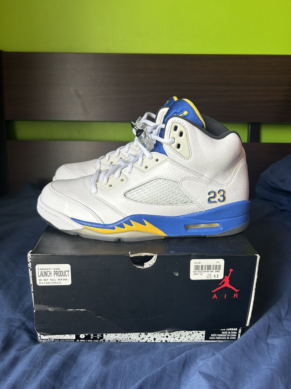 Jordan Brand × Nike Air Jordan 5 Retro Laney Size US 8.5 / EU 41-42 - 7 Thumbnail