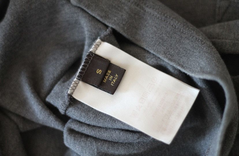 Louis Vuitton Vintage Louis Vuitton pocket luxury t shirt Size US S / EU 44-46 / 1 - 7 Thumbnail