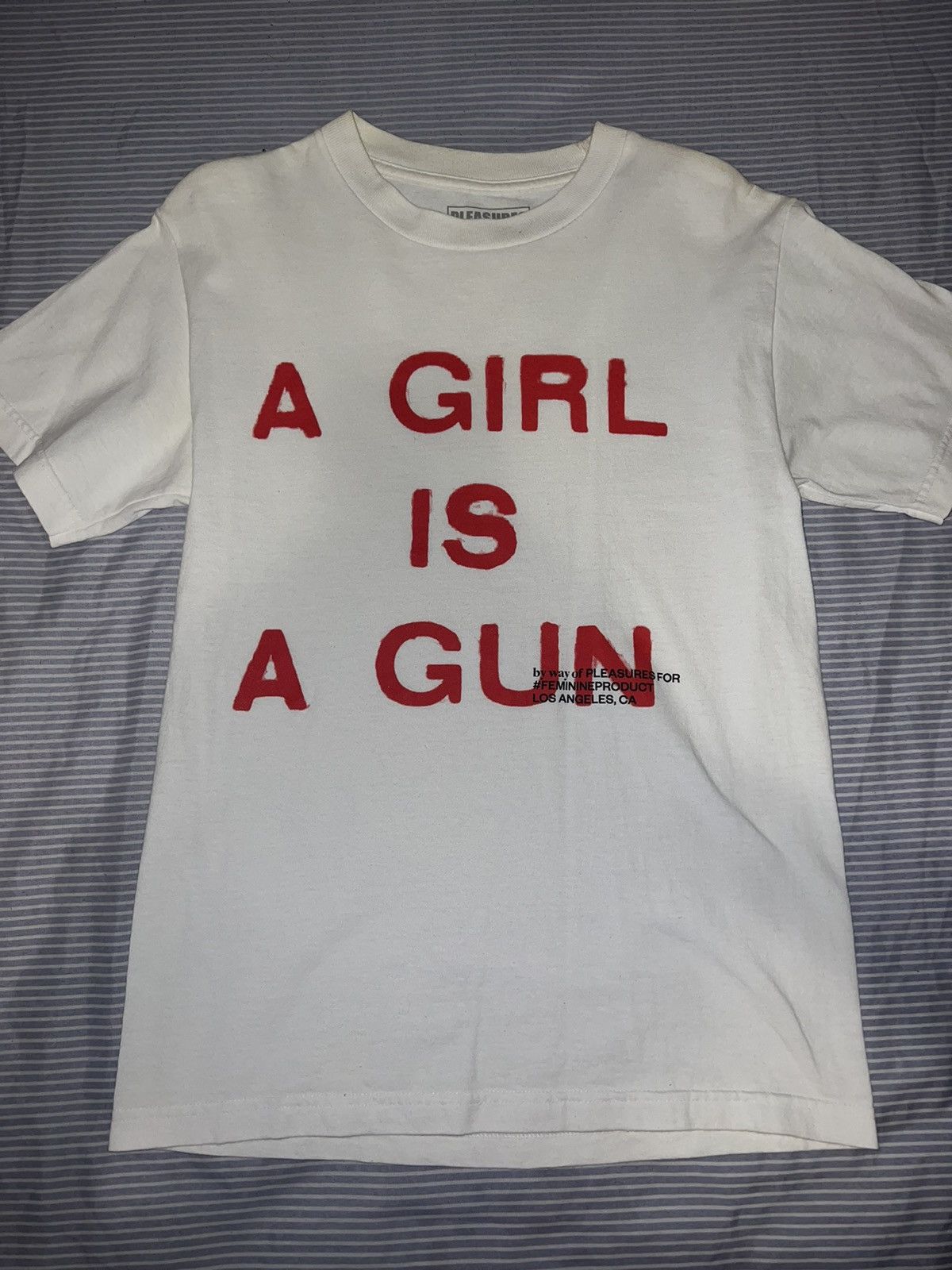 Pleasures a girl is a gun t-shirt | pleasures | (playboi carti) Size US S / EU 44-46 / 1 - 1 Thumbnail