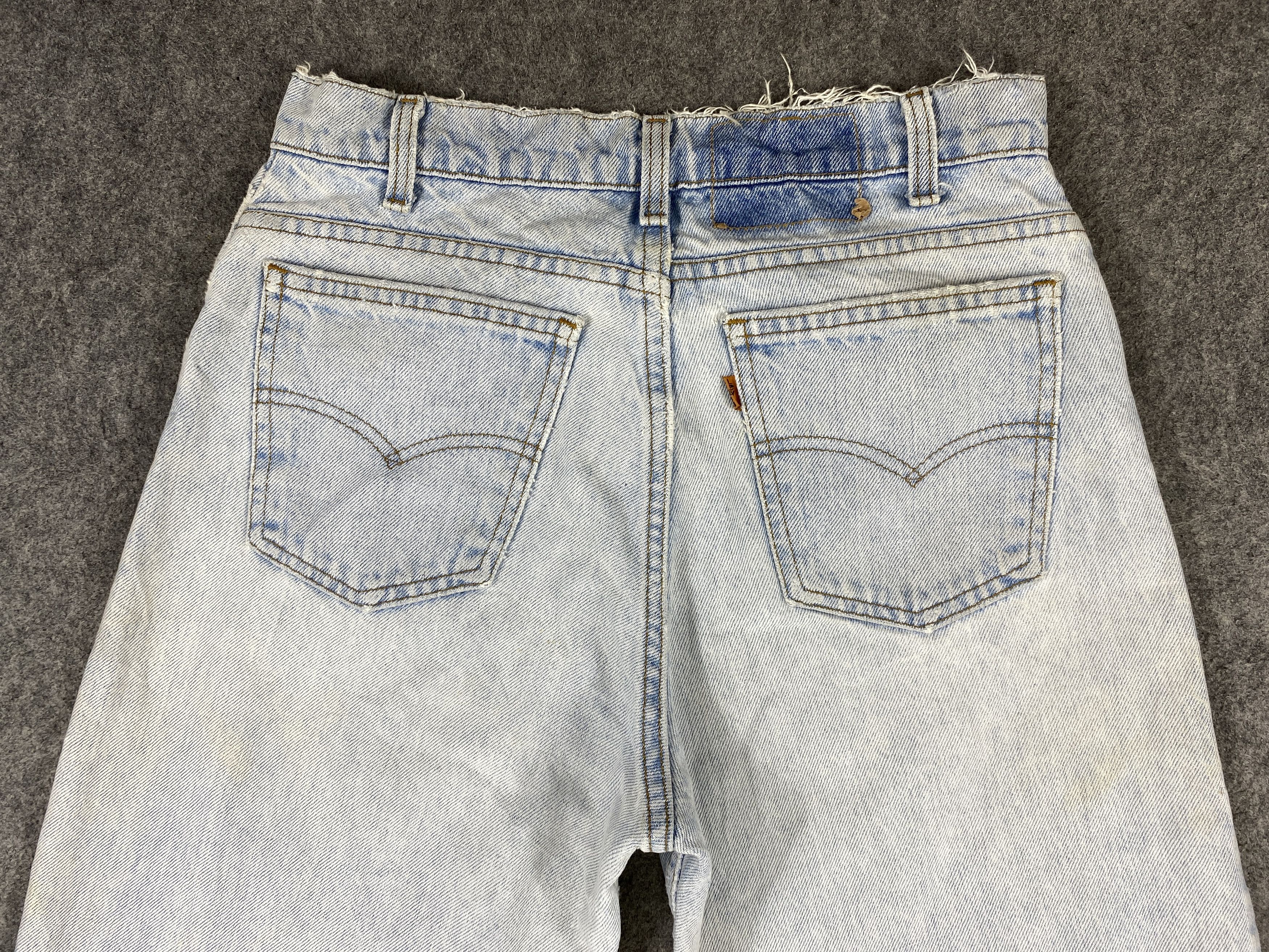 Levi's 90's Light Blue Wash Vintage Levi's 550 USA 29x31 -JN1743 Size US 29 - 4 Thumbnail