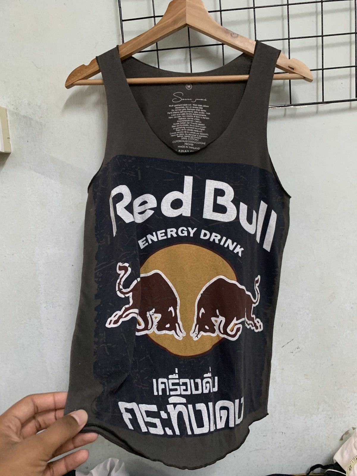 Red Bull Vintage RED BULL Energy Drink Sleeveless Shirt for summer Size US M / EU 48-50 / 2 - 2 Thumbnail