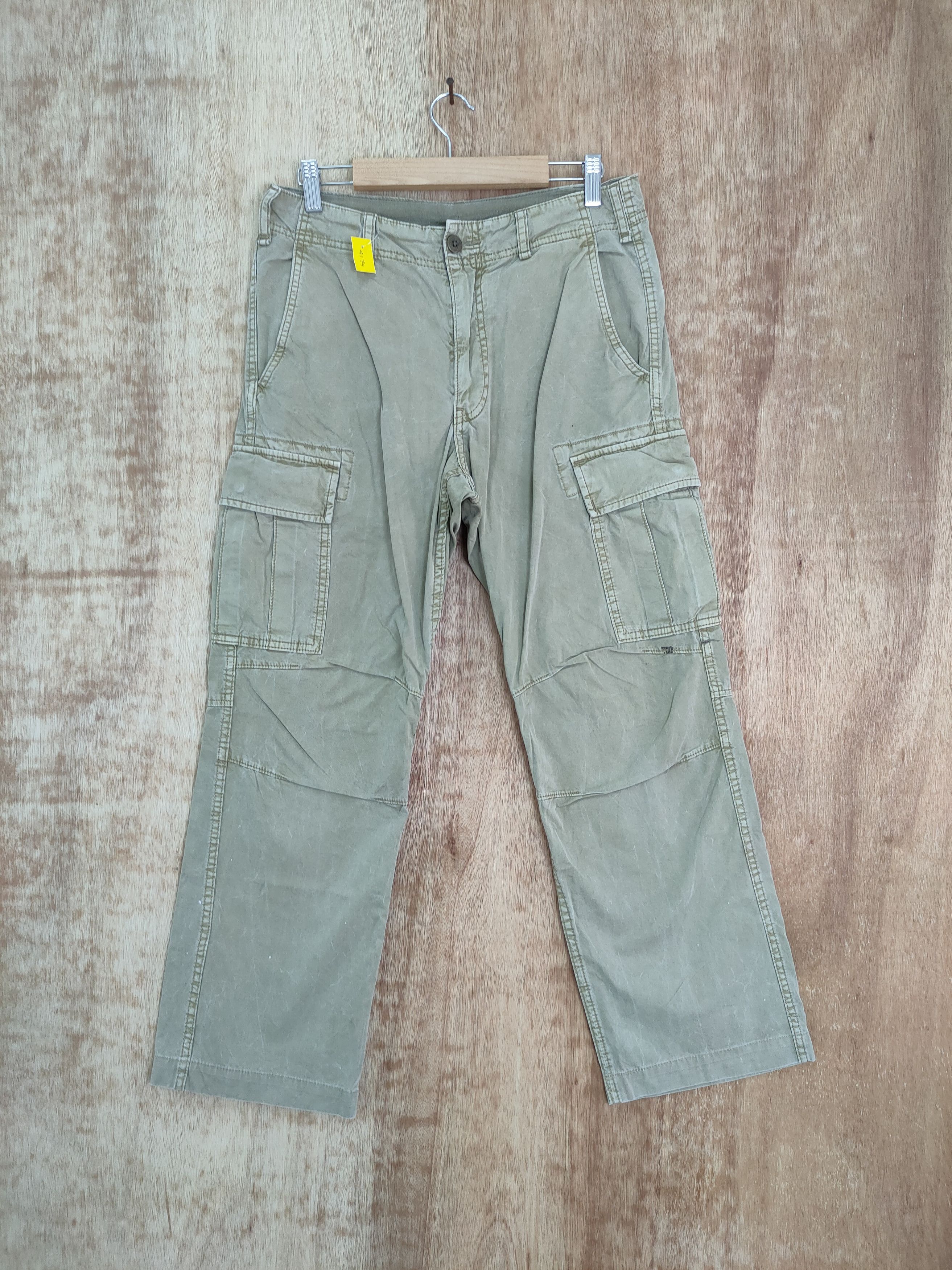 Japanese Brand × Uniqlo Uniqlo japan multipocket tactical cargo pants #4179 Size US 30 / EU 46 - 1 Thumbnail