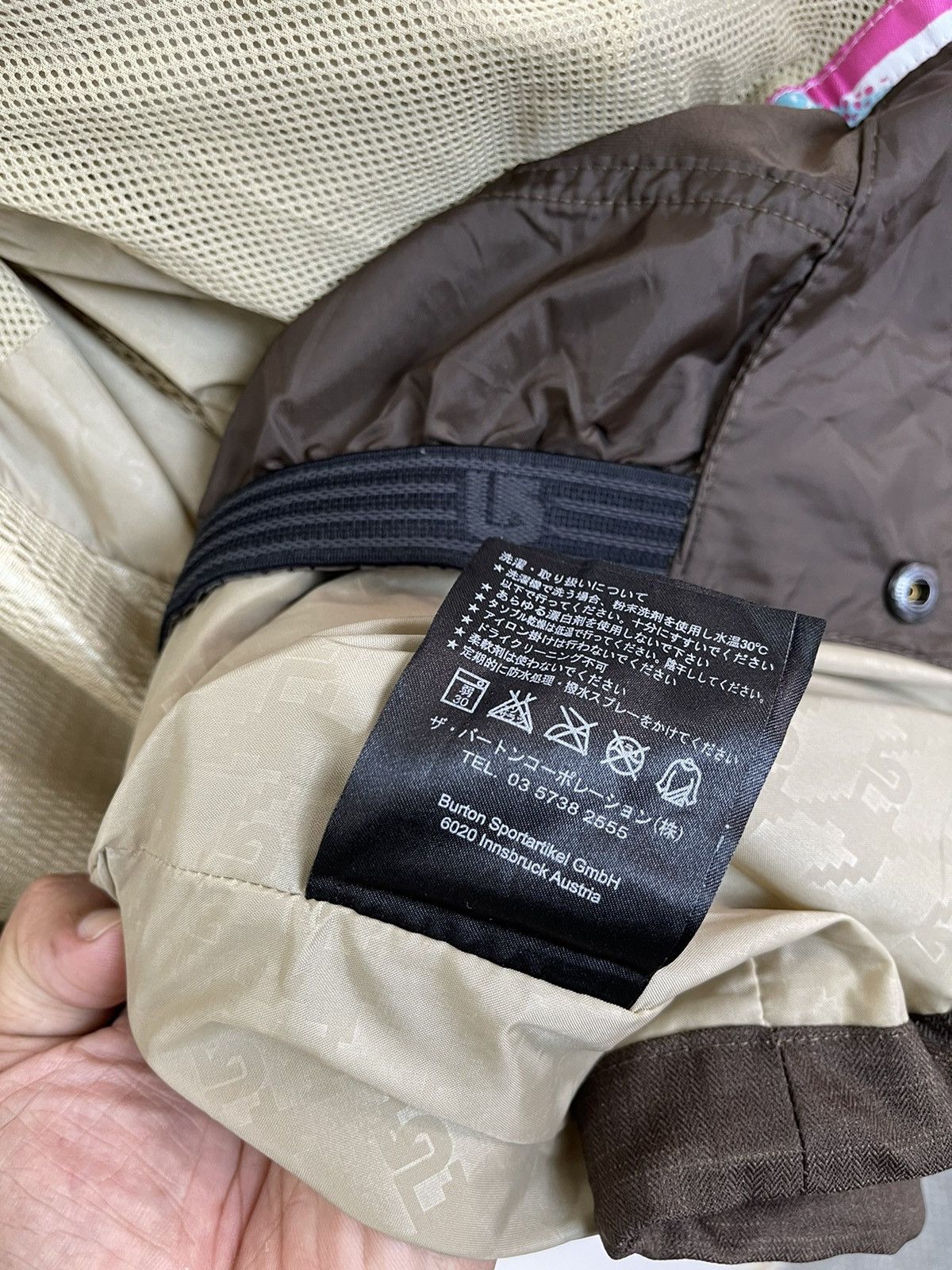Burton 90’s BURTON Techwear Outdoor Jacket Hoodies Size US L / EU 52-54 / 3 - 9 Thumbnail
