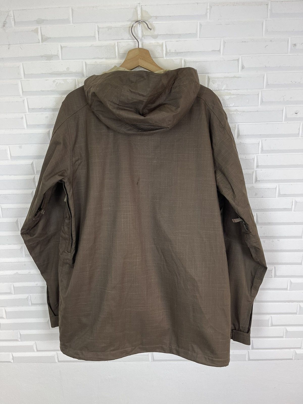 Burton 90’s BURTON Techwear Outdoor Jacket Hoodies Size US L / EU 52-54 / 3 - 5 Thumbnail
