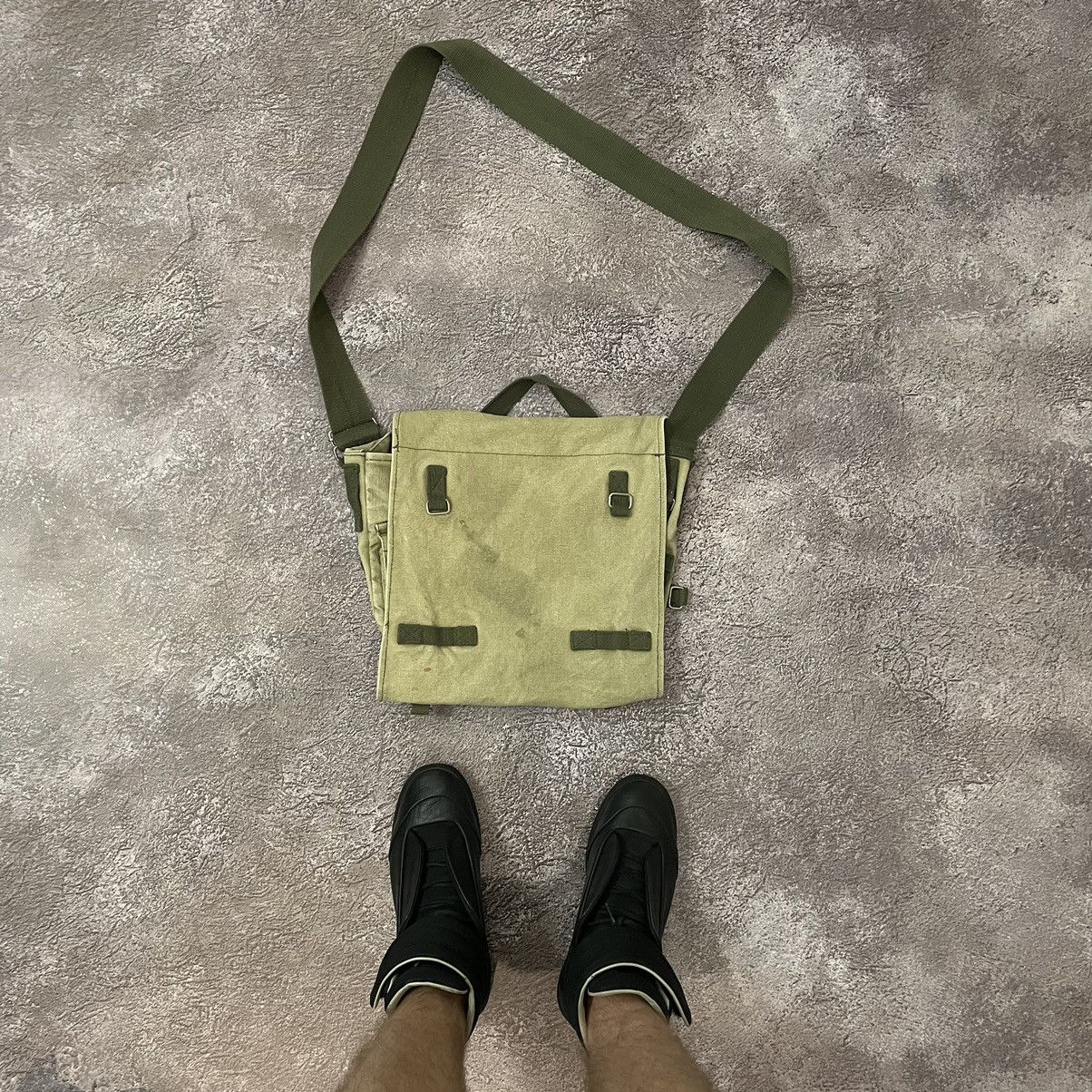Vintage Vintage Y2K Military Nylon Crossbody Bag Khaki Streetwear OS Size ONE SIZE - 1 Thumbnail