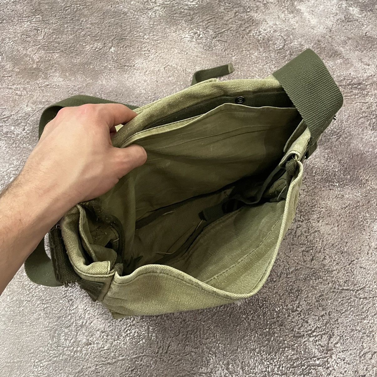 Vintage Vintage Y2K Military Nylon Crossbody Bag Khaki Streetwear OS Size ONE SIZE - 9 Thumbnail