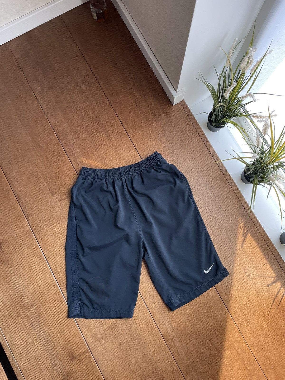 Nike × Vintage Vintage Nike Y2K Swoosh Drill Nylon Shorts Size M Size US 32 / EU 48 - 1 Thumbnail
