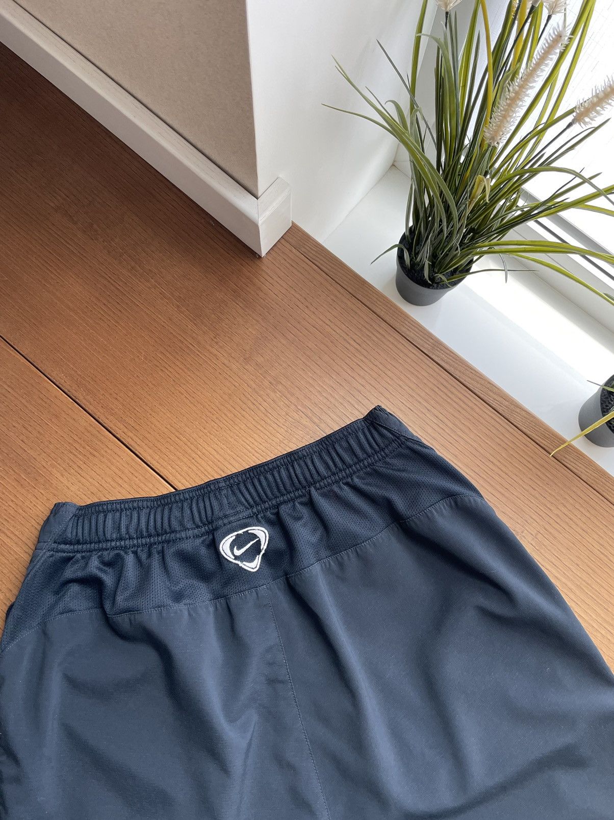 Nike × Vintage Vintage Nike Y2K Swoosh Drill Nylon Shorts Size M Size US 32 / EU 48 - 9 Thumbnail