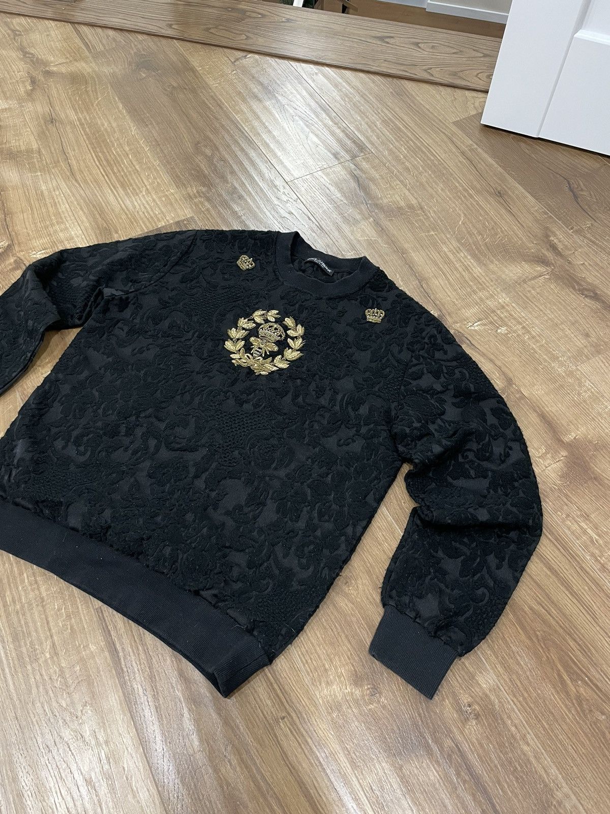 Dolce & Gabbana × Vintage Luxury Dolce&Gabbana Black Brocade Bee Crown Sweatshirt Size US S / EU 44-46 / 1 - 3 Thumbnail
