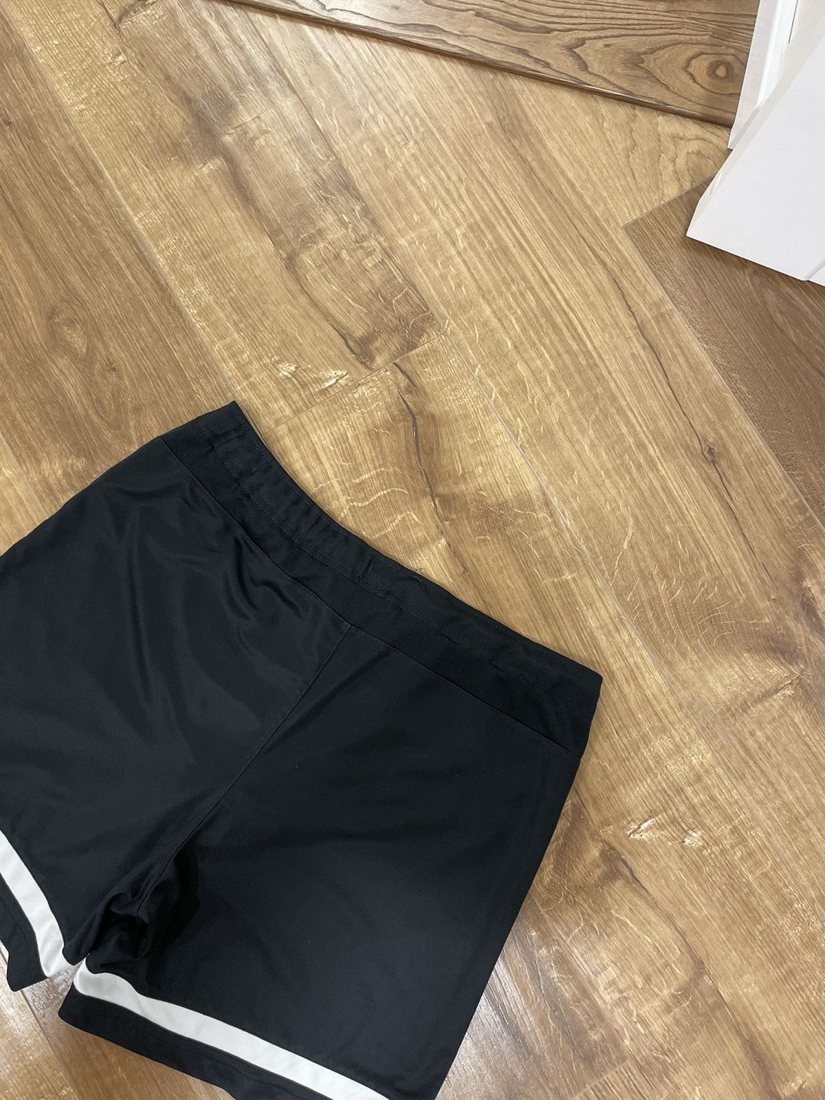 Nike × Vintage Vintage Nike Y2K Swoosh Drill Black Shorts Size M Size US 32 / EU 48 - 7 Thumbnail