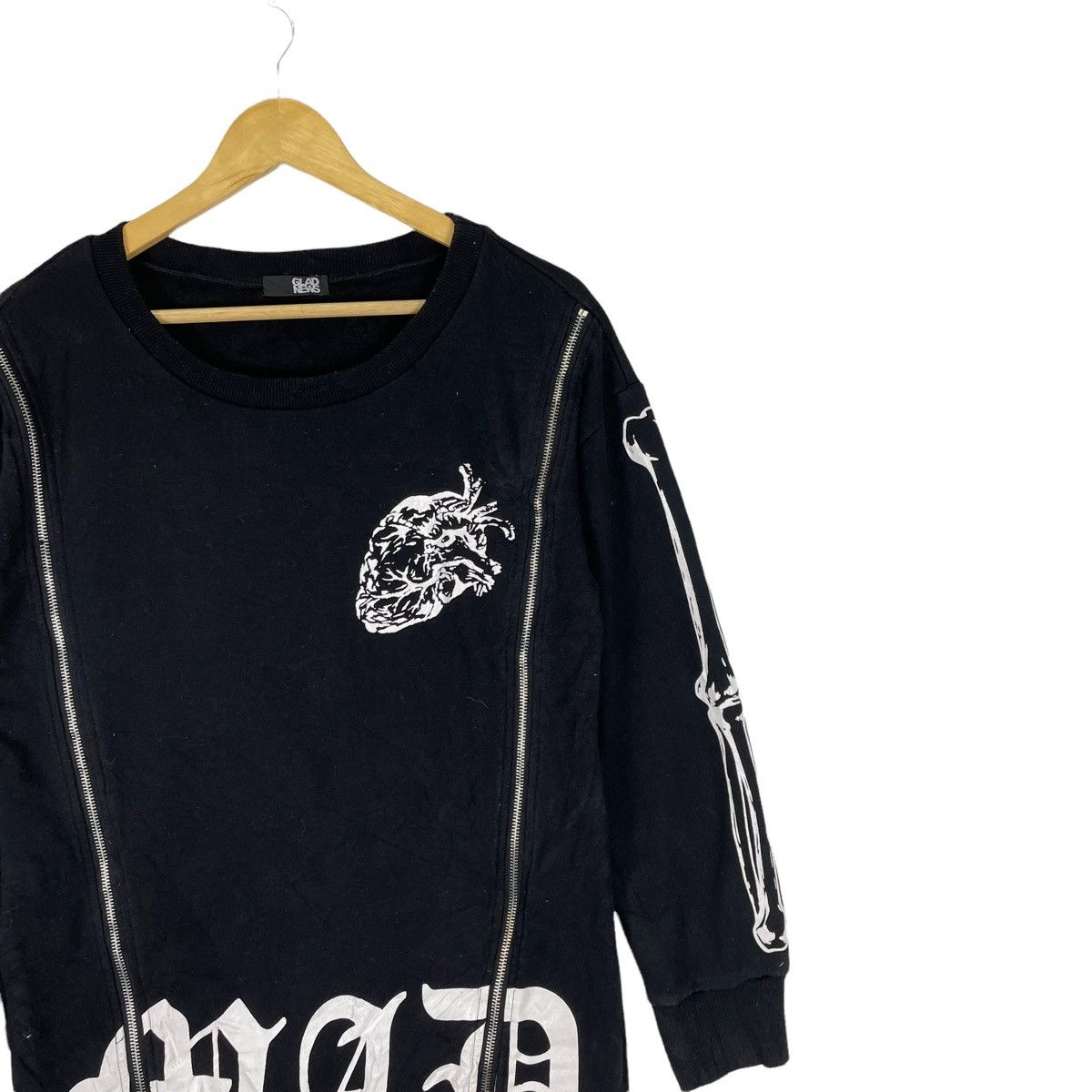 Japanese Brand 🔥GLAD NEW MOODS GOTHIC PUNK WOMEN SWEATSHIRT Size ONE SIZE - 4 Thumbnail