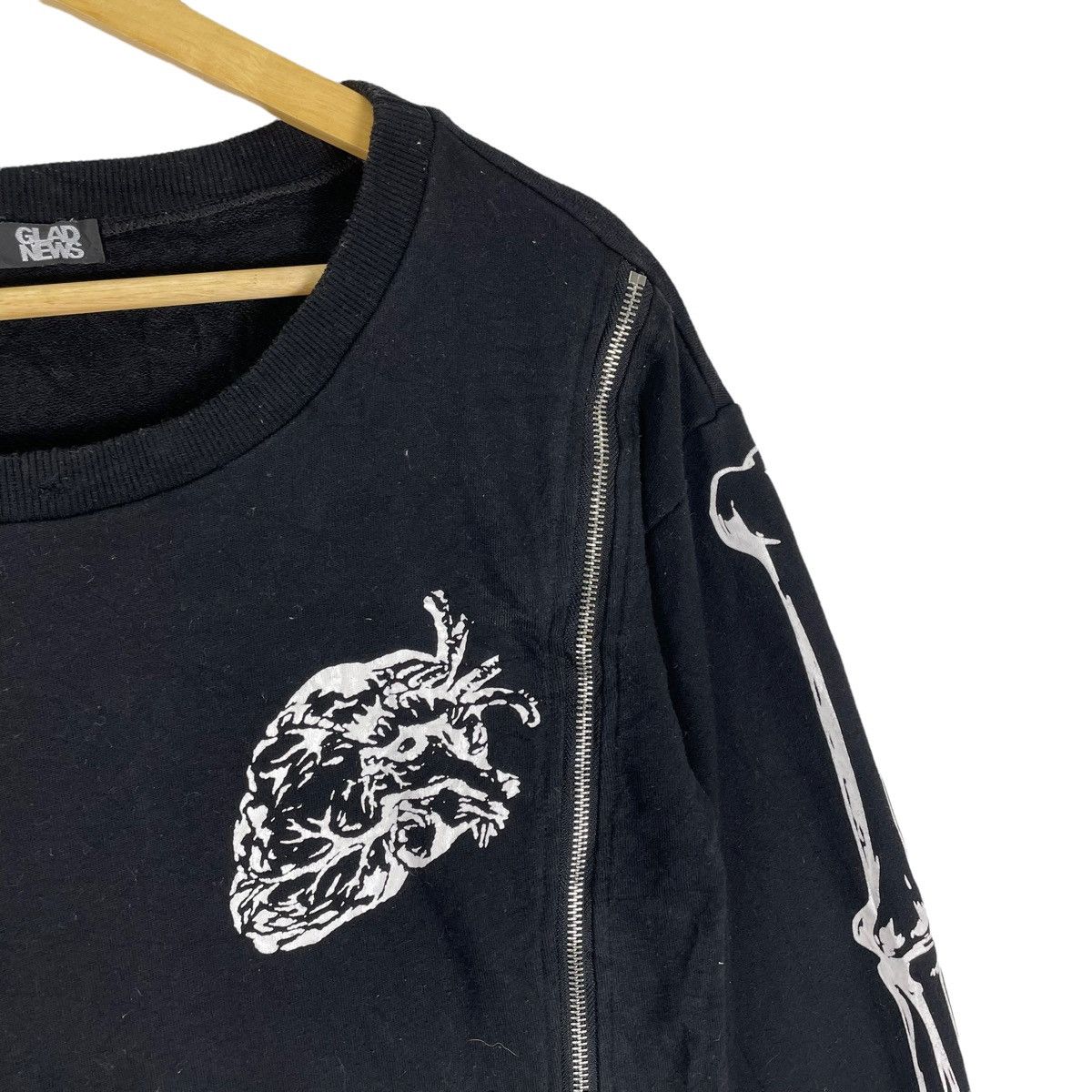 Japanese Brand 🔥GLAD NEW MOODS GOTHIC PUNK WOMEN SWEATSHIRT Size ONE SIZE - 5 Thumbnail
