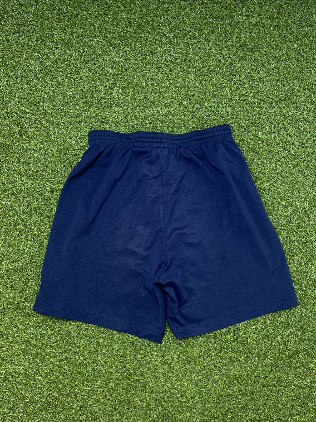 Nike Vintage 90s Nike shorts streetwear swoosh casual y2k size S Size US 30 / EU 46 - 2 Thumbnail