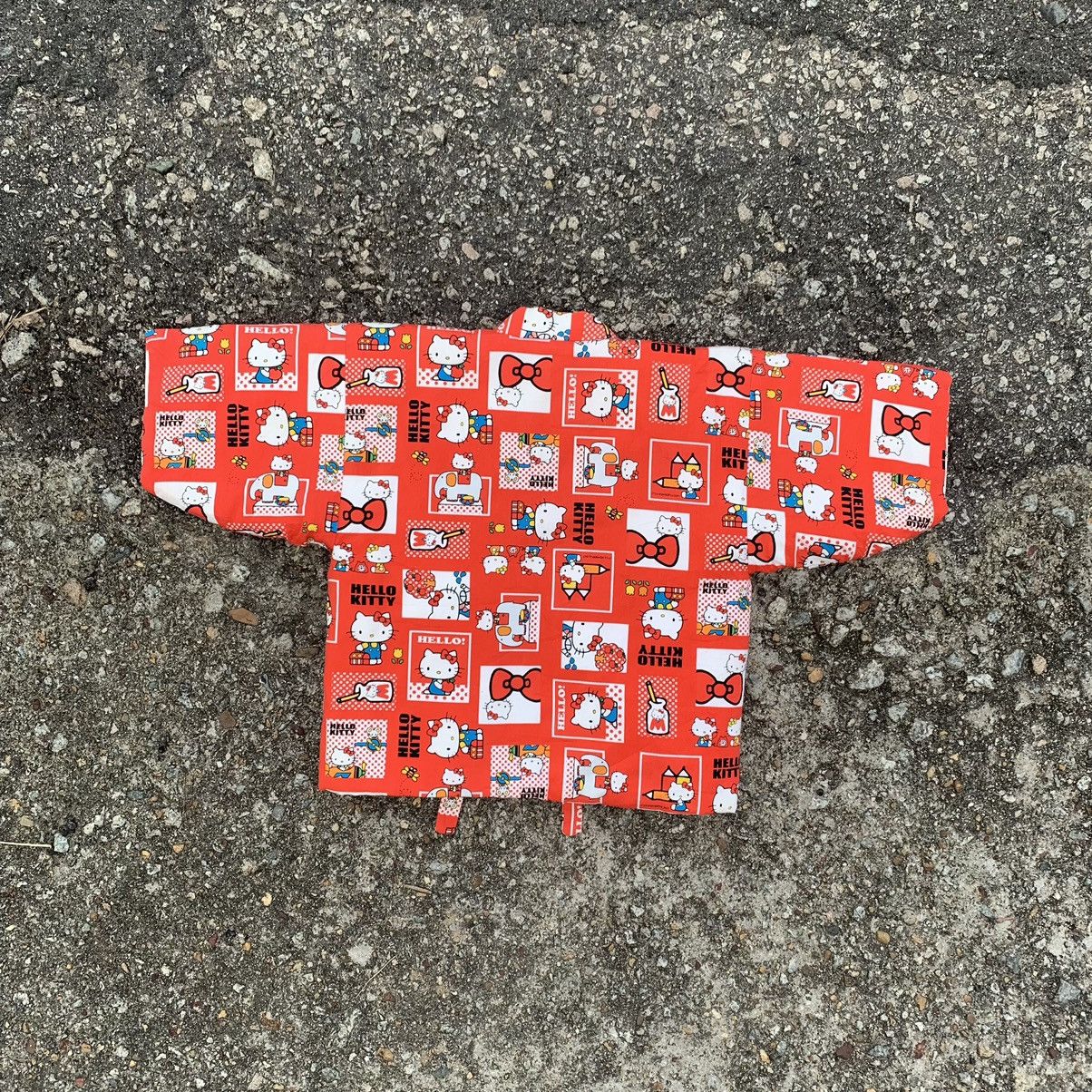 Anime VINTAGE HELLO KITTY KIMONO Size ONE SIZE - 5 Thumbnail