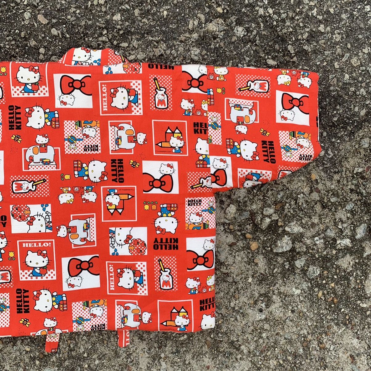 Anime VINTAGE HELLO KITTY KIMONO Size ONE SIZE - 7 Thumbnail
