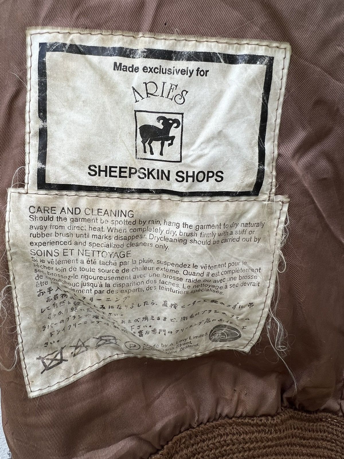 Aries Trashed Vintage Aries Dirty Patina Sheepskin Leather Jacket Size US L / EU 52-54 / 3 - 22 Thumbnail