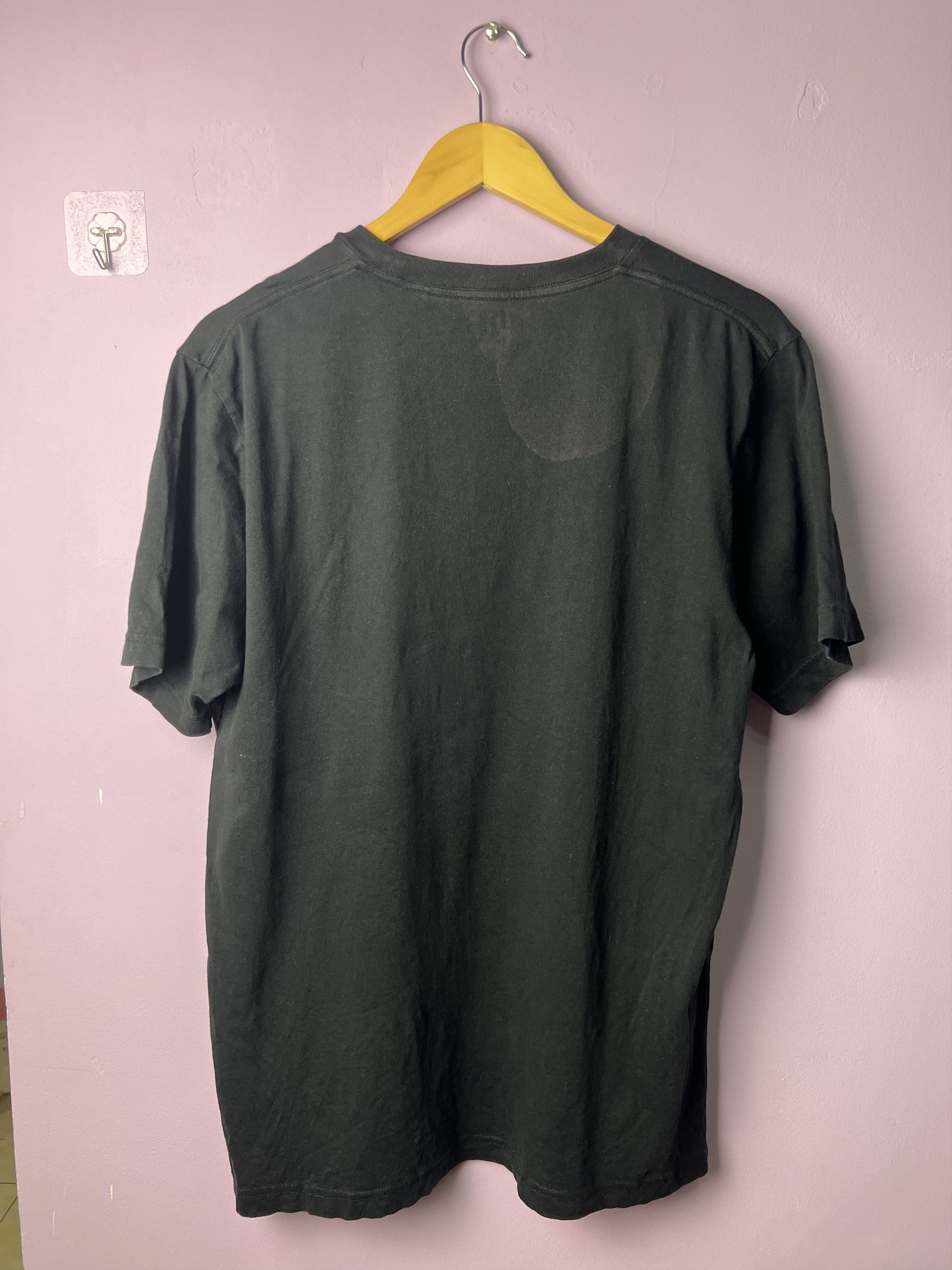 Anime 🔥Uniqlo Satoru Noda Golden Kamuy Tees Size US M / EU 48-50 / 2 - 2 Thumbnail