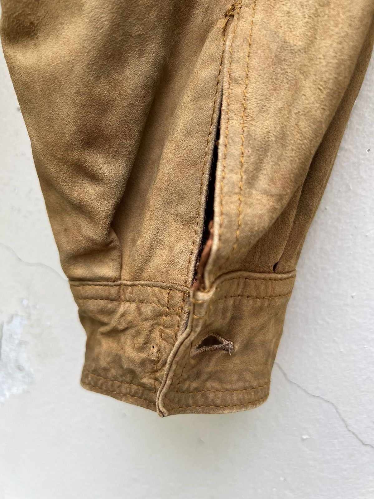 Leather Trashed VTG Camanchi London Dirty Patina Suede Leather Shirt Size US L / EU 52-54 / 3 - 19 Thumbnail
