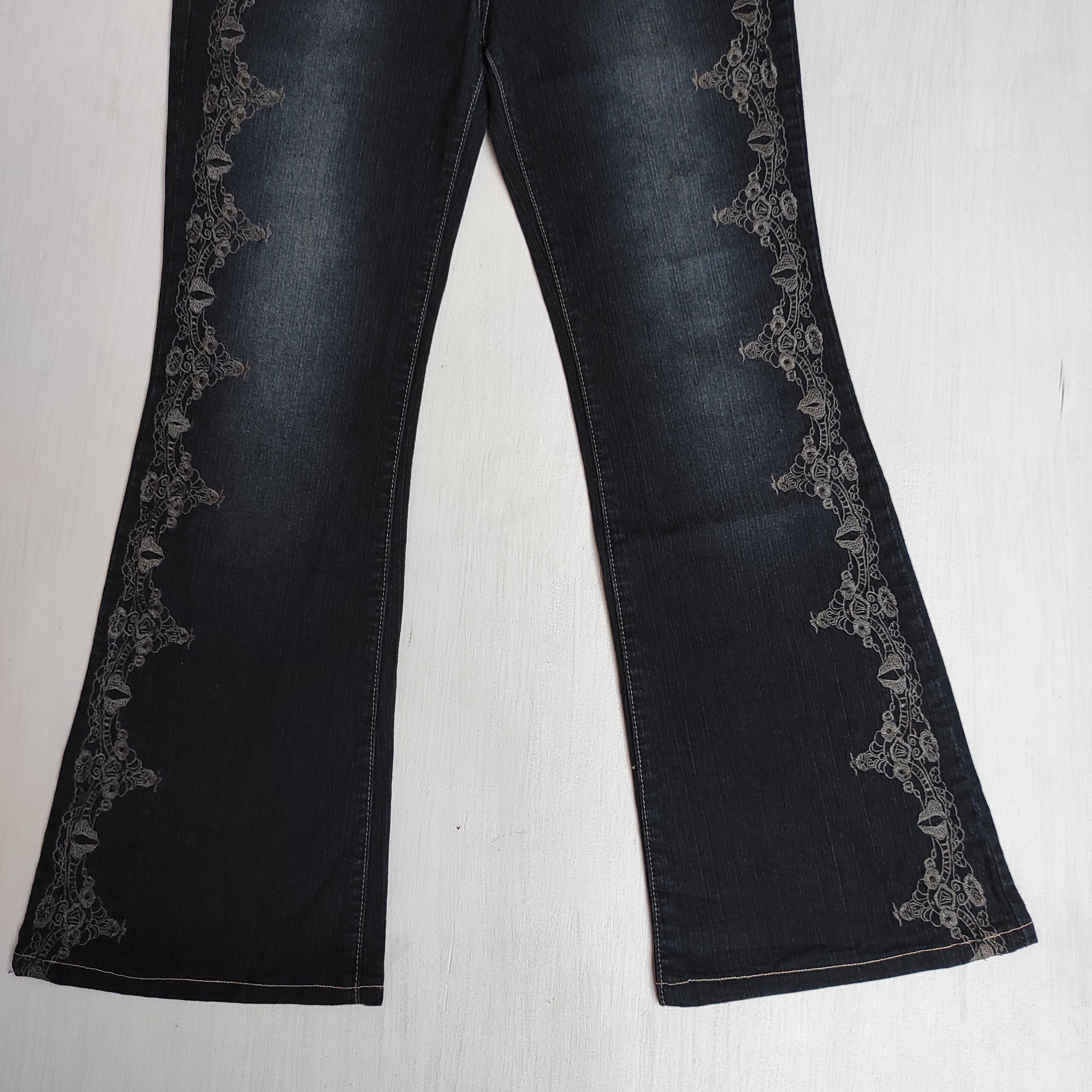 Hysteric Glamour Flare Jeans Embroidered Bootcut denim pants Size US 28 / EU 44 - 4 Thumbnail