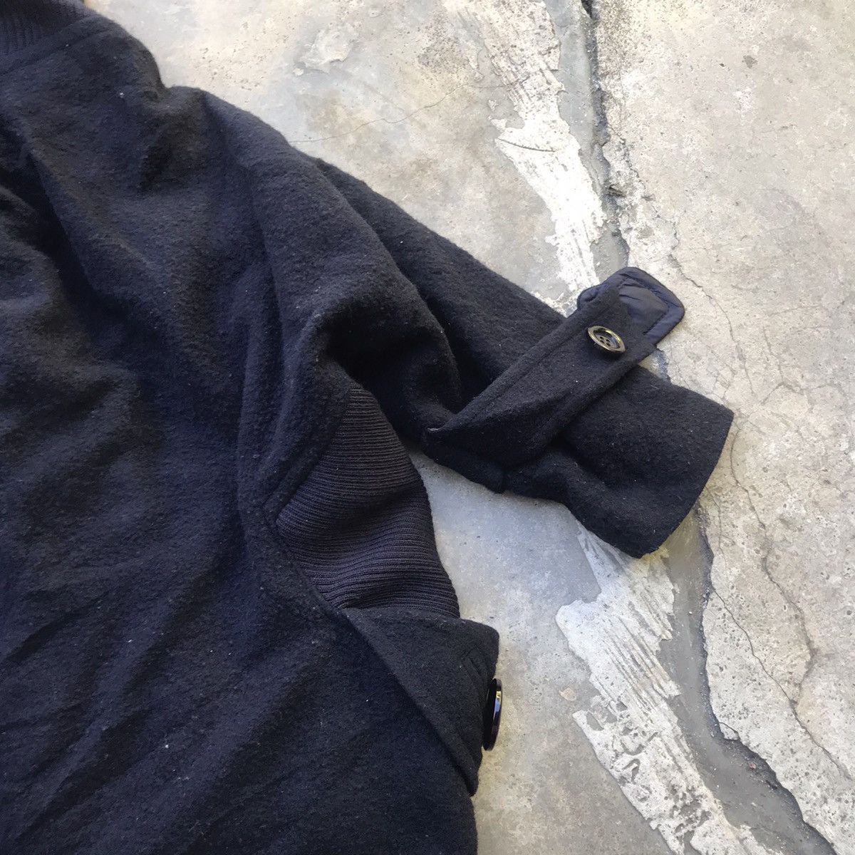 Issey Miyake Vintage Issey Miyake Black Wool Wide Jacket Size US L / EU 52-54 / 3 - 15 Thumbnail