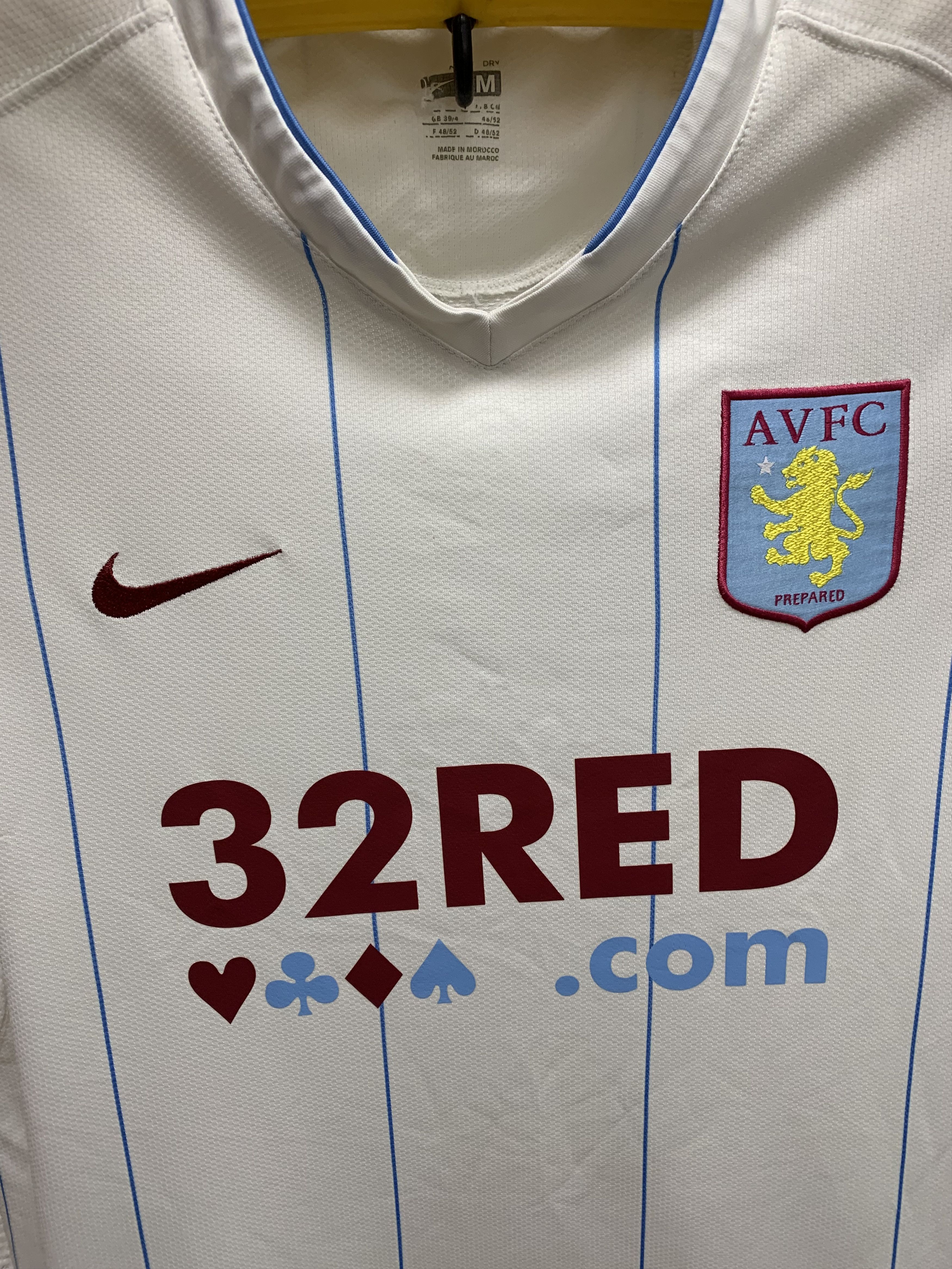Nike Aston Villa AVFC Nike vintage soccer jersey M sz Size US M / EU 48-50 / 2 - 4 Thumbnail