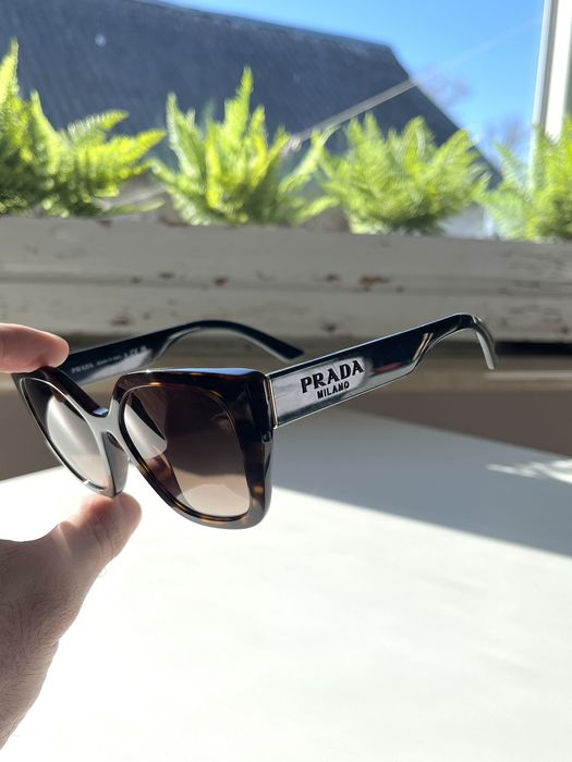 Prada sunglasses hotsell wayfarer style