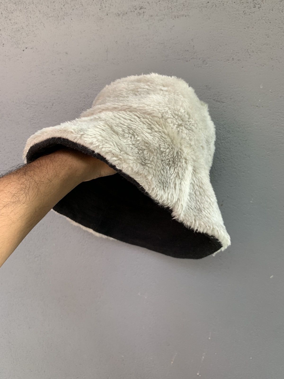 Other 💸BINDINGOFFER💸MOHAIR BUCKET HATS REVERSIBLE WHITE/BLACK Size ONE SIZE - 4 Thumbnail