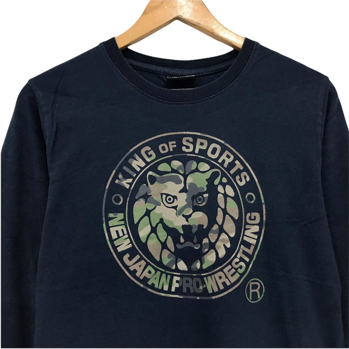 Japanese Brand × Sports Specialties × Vintage Vintage NJPW Sweatshirt New Japan Pro-Wrestling Sweatshirt Size US S / EU 44-46 / 1 - 2 Thumbnail