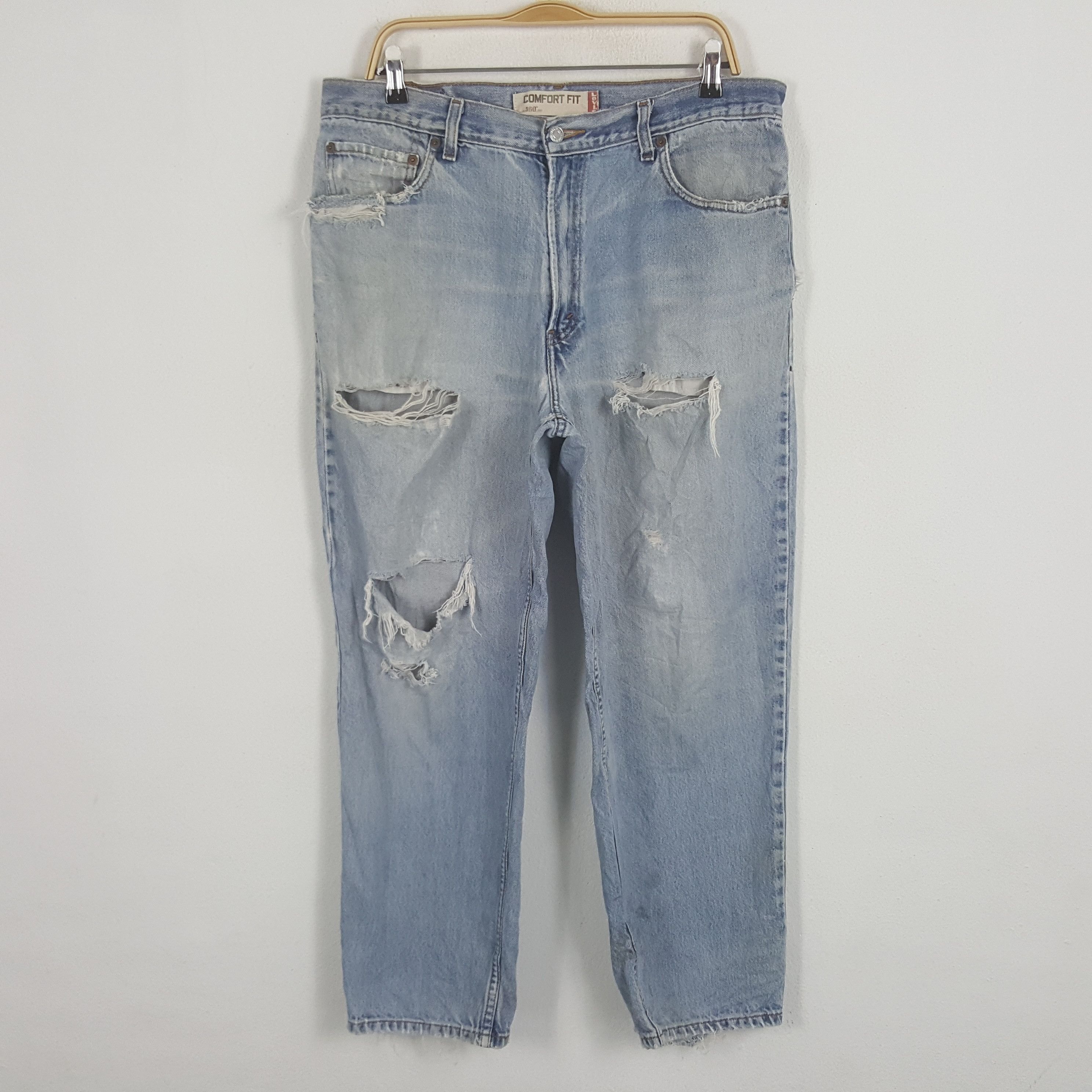 Vintage Levi's 560 Distressed Denim Jeans